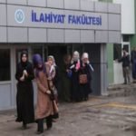 Turkish students flock to theology faculties due to job guarantees