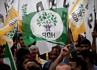 Yet another Kurdish mayor removed from office, 17 pro-Kurdish lawmakers arrested HDP gathering