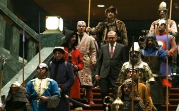 President Erdoğan urges Turkish scientists to return home despite his war on science