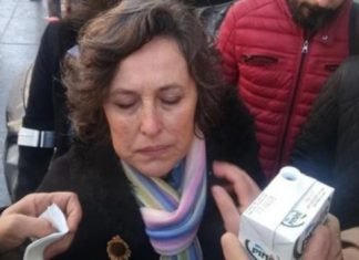 Police fire tear gas at Kurdish deputies in Ankara
