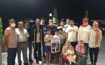 Uighur Muslims protesting China not allowed to enter Ankara