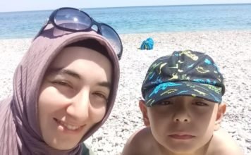 Mehtap Karpuzcu with her son
