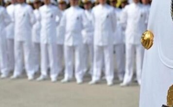 Member of ruling AKP threatens retired admirals for criticizing government