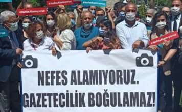14 press organizations protest police violence against Turkish journalists