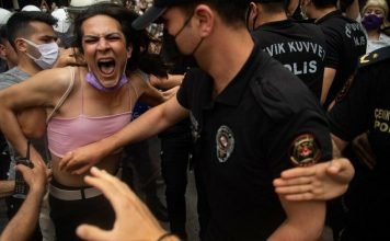 70 students briefly detained for attending Pride March at Boğaziçi University
