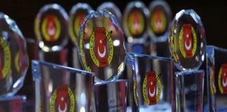 Press group bestows freedom award on 16 journalists jailed in Diyarbakır
