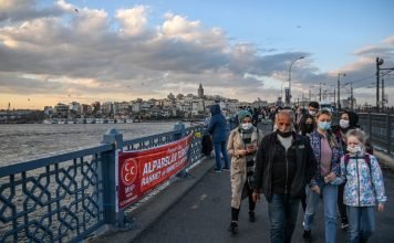 74 percent of Turks believe Turkish democracy is in a bad state: report