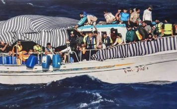 Greece rescuing hundreds of migrants in strong winds off Crete