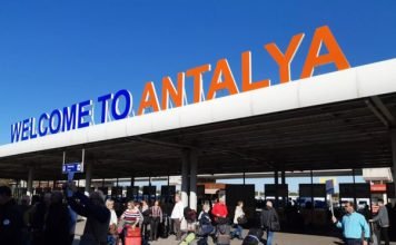 Turkey issuing fewer residence permits for Russians since December: report