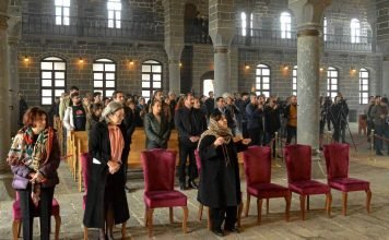 Bittersweet Easter for Turkish city’s dwindling Armenian community