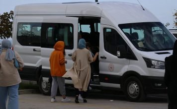 Amid controversy surrounding state-run dorms in Turkey, 140 students treated for illness from dormitory food