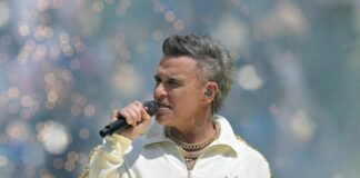 Turkey bans Robbie Williams concert over safety concerns