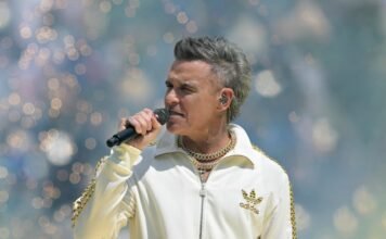 Turkey bans Robbie Williams concert over safety concerns