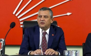 Turkey moves to lift immunity of main opposition leader and 2 other lawmakers