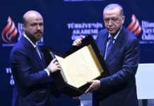 Turkey’s main opposition leader says Erdoğan’s party in succession fight