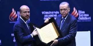 Turkey’s main opposition leader says Erdoğan’s party in succession fight