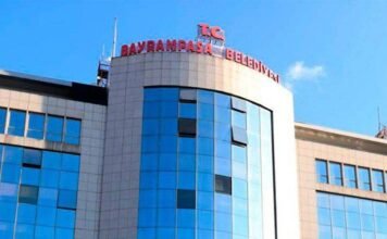 Turkey expands corruption probe into opposition-run municipalities, detaining 11 in Istanbul
