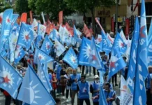 Turkey expands crackdown on left-wing opposition as arrests climb to 80