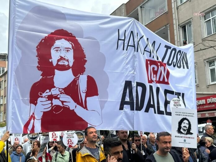 Hakan Tosun - protesto