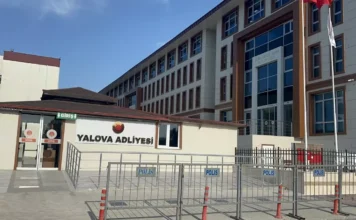 5 ISIL militants who killed 3 police officers in Turkey had been acquitted months earlier