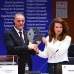 Jailed İstanbul Mayor İmamoğlu receives 2026 Paweł Adamowicz Award