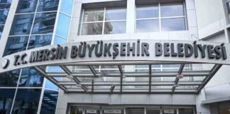 Police raid another main opposition-run municipality in southern Turkey