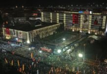 Thousands rally in İstanbul to mark one year since mayor’s detention