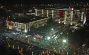 Protests, messages of solidarity, new arrests mark anniversary of İmamoğlu’s imprisonment