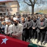 Outpouring of grief as Turkey buries school shooting victims