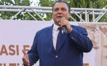 Turkey detains 8 people in 2 operations targeting CHP-run municipalities