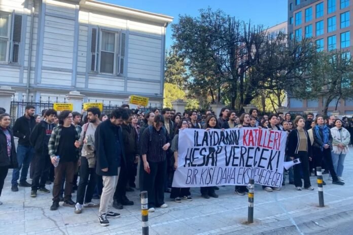 İlayda Zorlu-protest