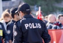8 face prison over video allegedly mocking police during İstanbul attack