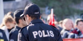 8 face prison over video allegedly mocking police during İstanbul attack