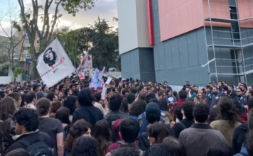 Turkish university students get suspended sentences for spray-painting slogans supporting jailed Istanbul mayor