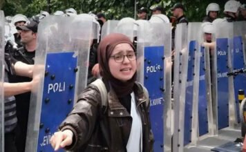 Student briefly detained over remarks during İstanbul Bilgi University protests