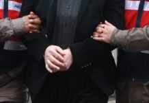 Turkish courts arrest 5 people over alleged Gülen links