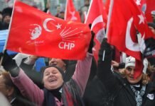 Turkish writers denounce court ruling that ousted elected opposition leader