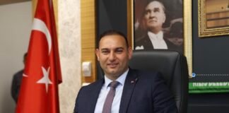 Mayor quits main opposition party amid reports of his talks to join the ruling party