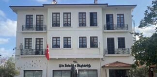 25 arrested in probes into 2 CHP-run municipalities in İstanbul, İzmir
