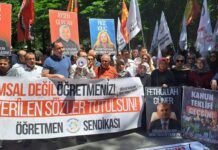 Teachers launch hunger strike in Ankara after police break up protests