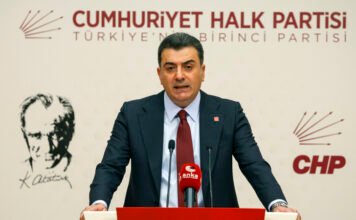 Main opposition says government is planning to shut down CHP, urges party vote before July 25