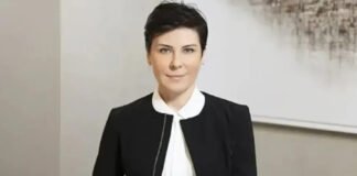 Jailed Istanbul municipality executive alleges strip-search, custody threats in court testimony