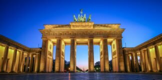 Berlin intelligence agency says Turkish spy service targets Gülen movement