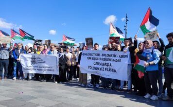 Young activist gets suspended sentence on conviction of insulting Erdoğan
