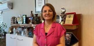 Main opposition mayor, husband detained as crackdown on opposition municipalities expands