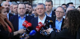 280 former lawmakers quit CHP to back Özel’s new opposition movement