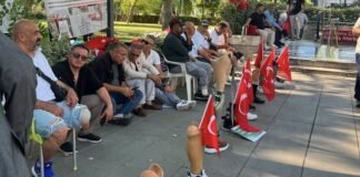 Police force conscript veterans, fallen conscripts’ relatives from Ankara park