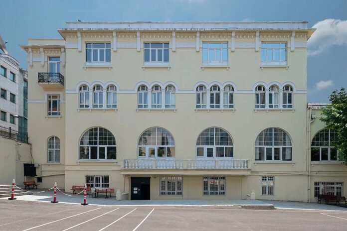 Pangaltı Mıhitaryan Mektebi