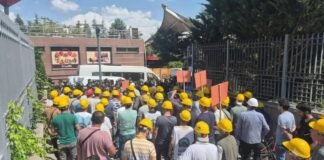 Scores of miners detained while protesting unpaid wages outside Turkey’s energy ministry