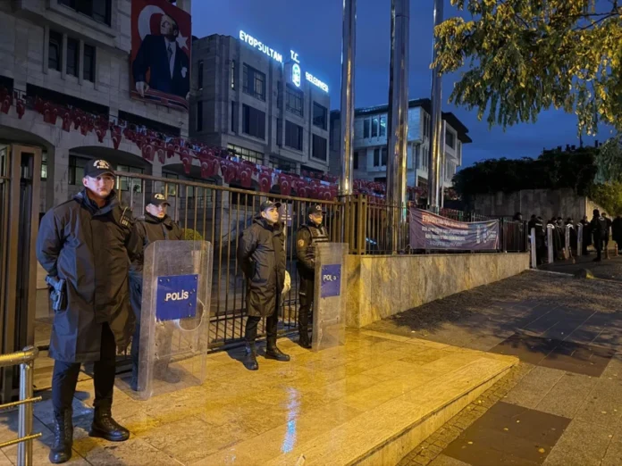 Eyupsultan detention